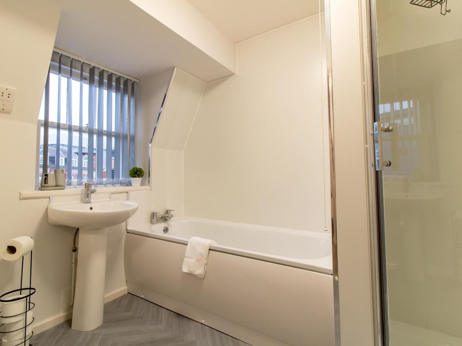 Stylish Maisonette Newcastle Pass The Keys Exteriér fotografie